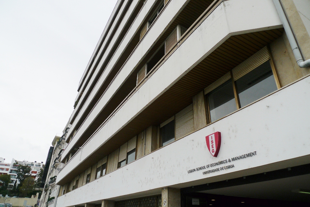 ISEG - Lisbon School of Economics & Management photo 4