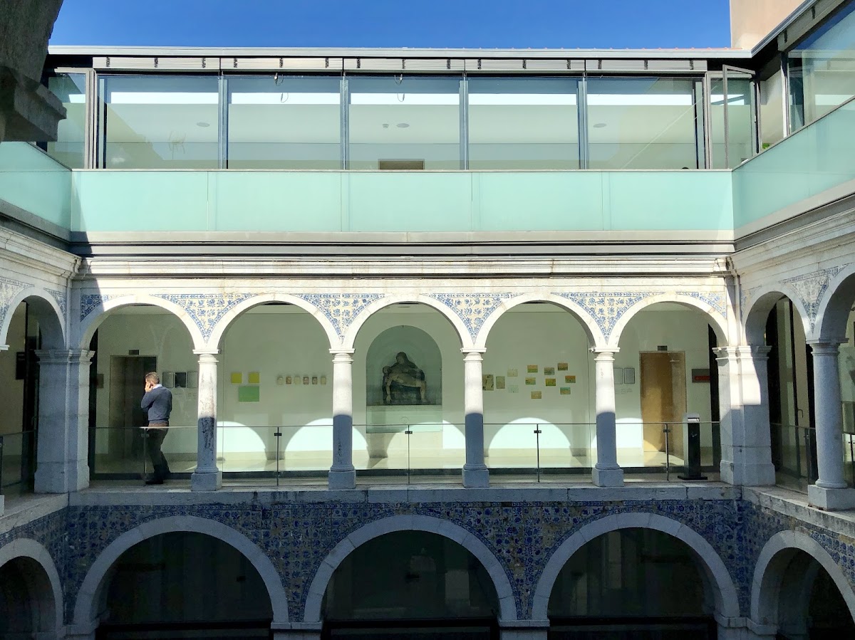 ISEG - Lisbon School of Economics & Management photo 5