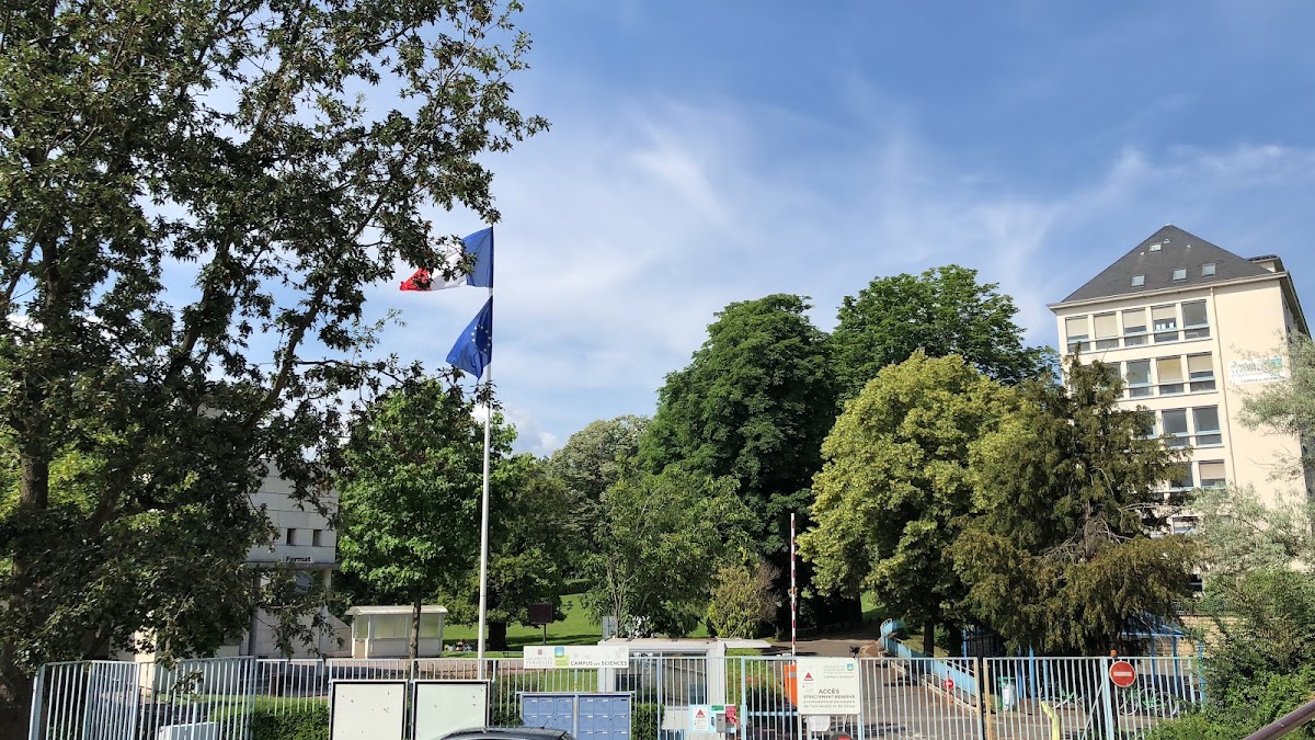 University of Versailles Saint-Quentin-en-Yvelines photo 2