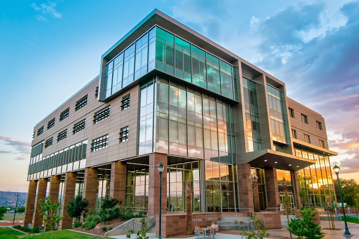 Dixie State University photo 2