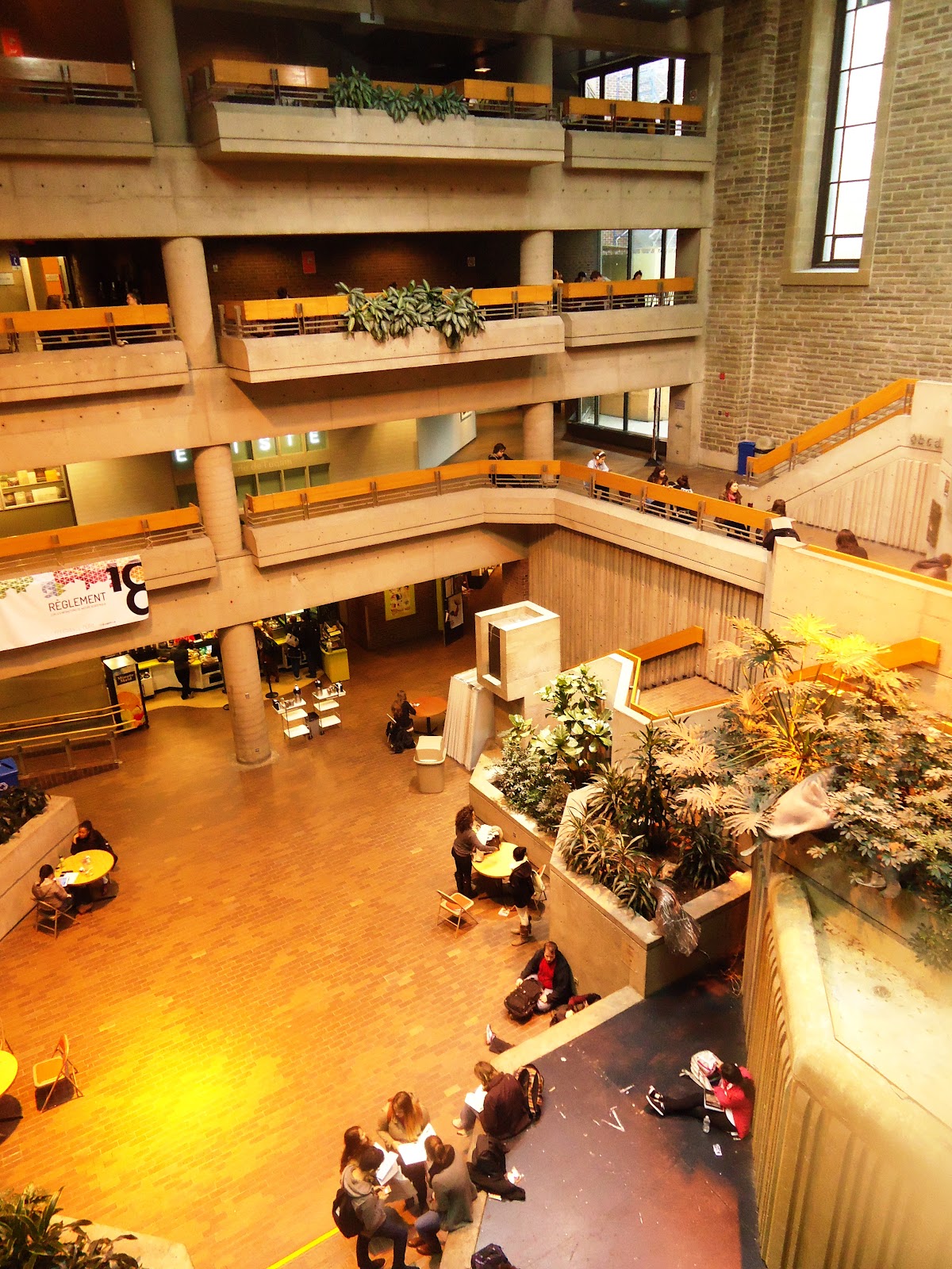 UQAM - Université du Québec à Montréal photo 8