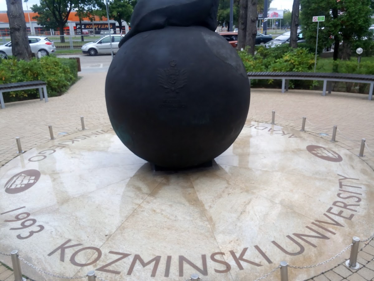 The Leon Koźmiński University photo 6