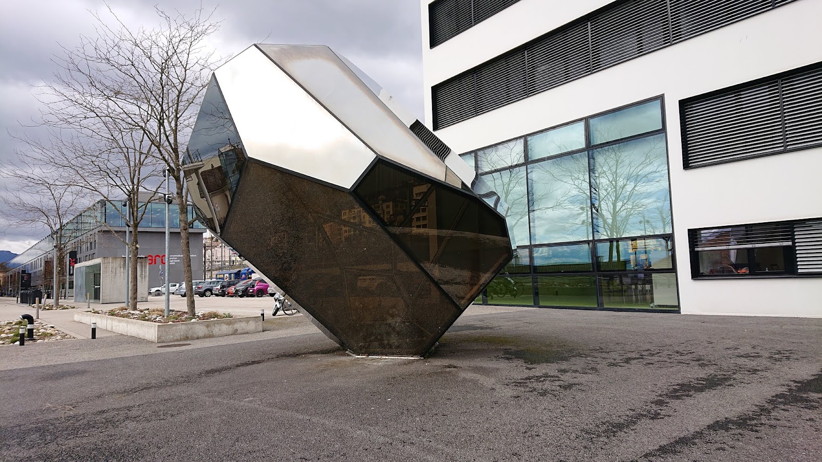 Haute école de gestion Arc (HEG Arc) campus