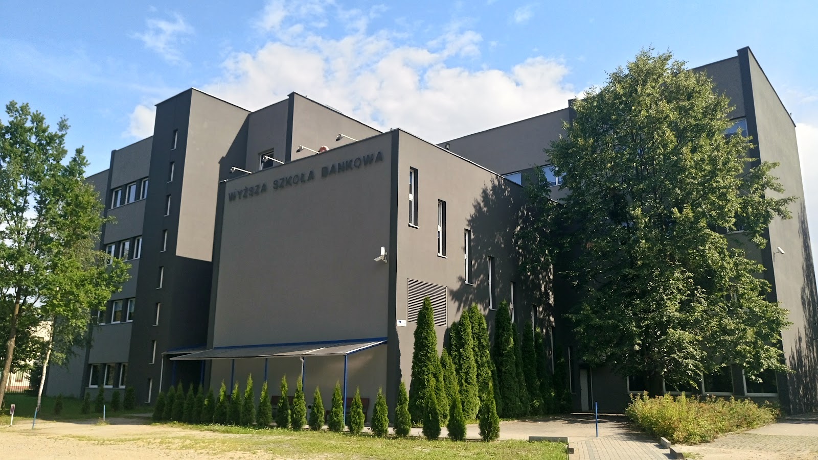 WSB University in Wrocław campus