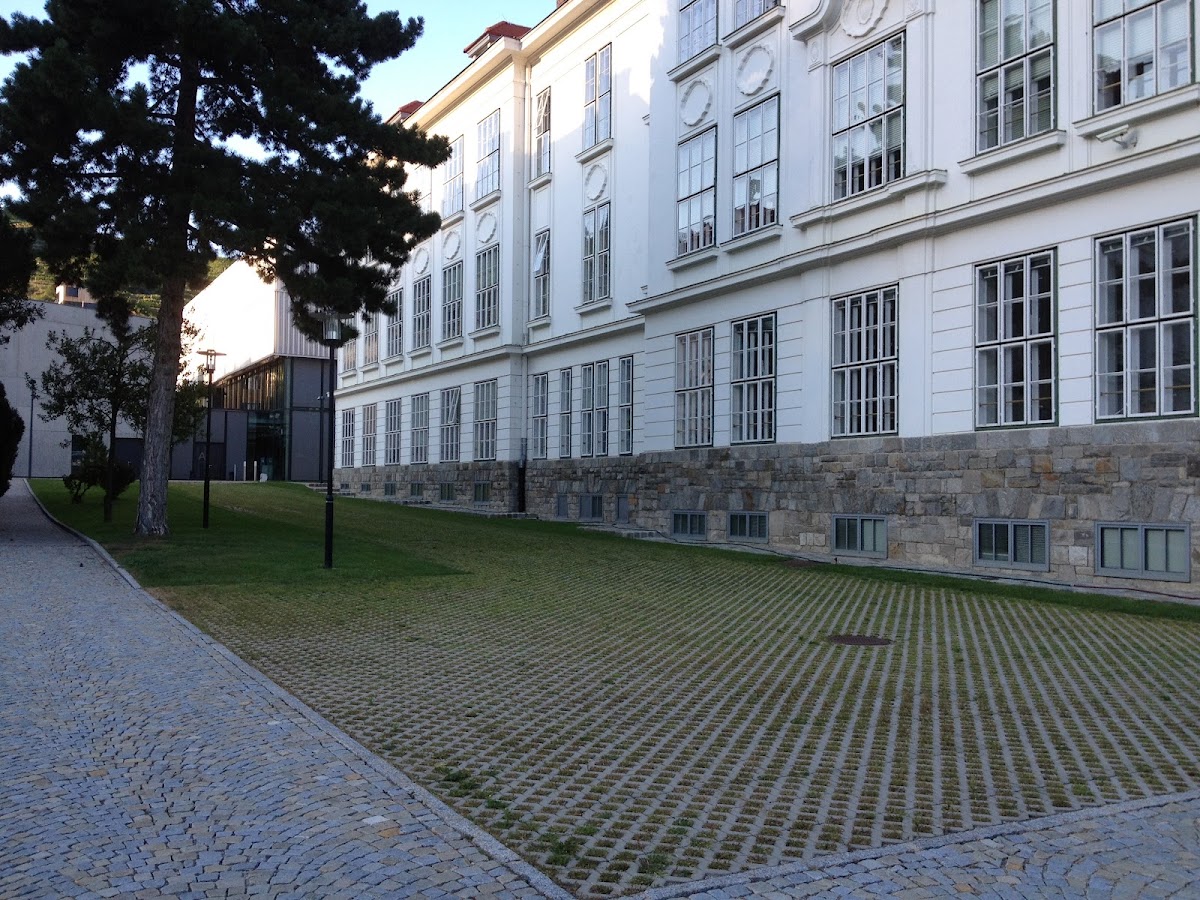University for Continuing Education Krems photo 9