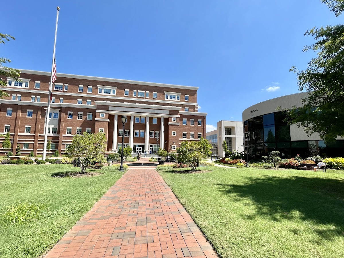College of 2248 photo 2