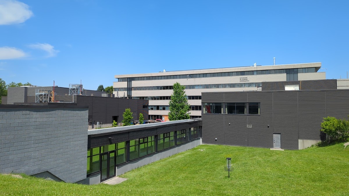UQAC photo 1