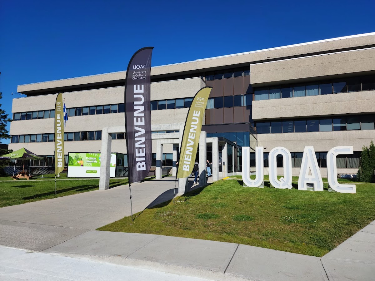 UQAC photo 3