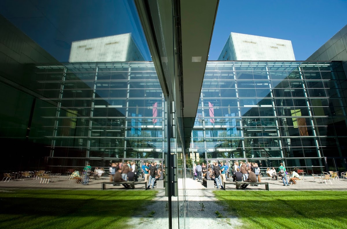 Salzburg University of Applied Sciences photo 1