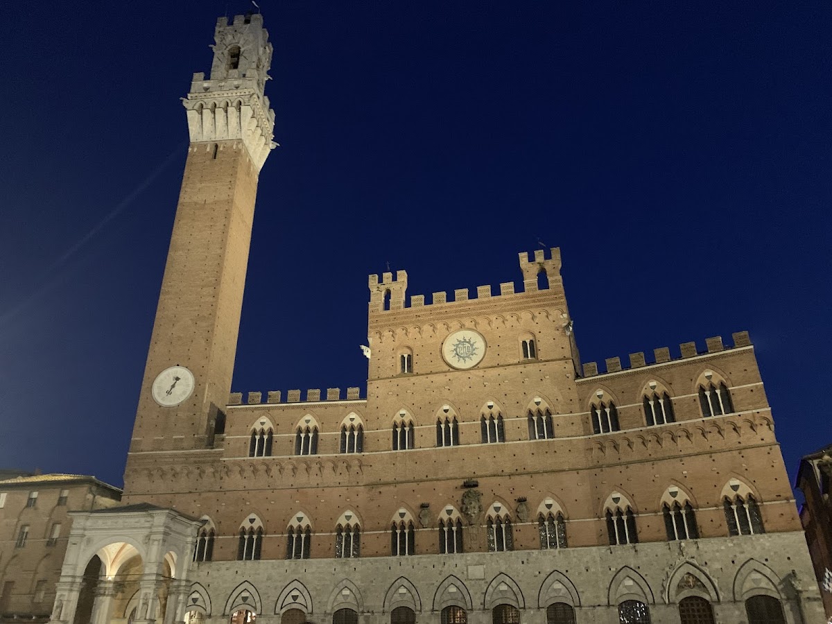 University of Siena - Economics photo 2