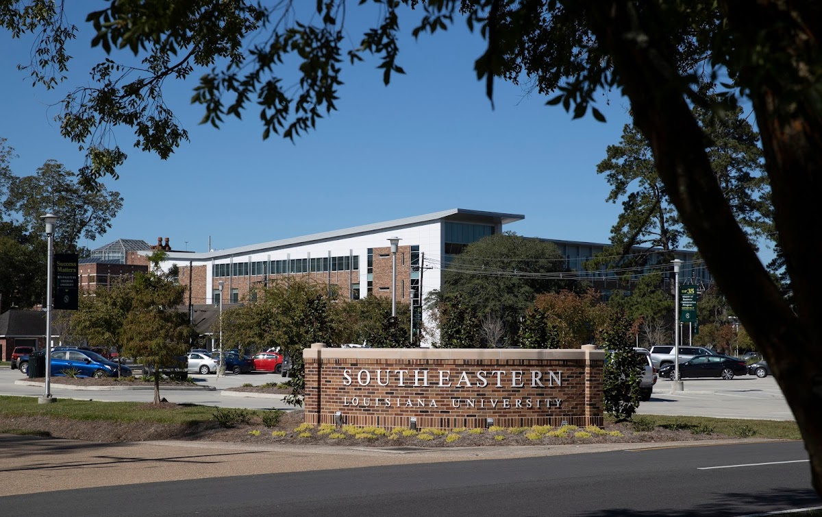 Southeastern Louisiana University photo 2