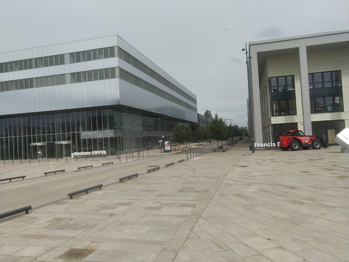 Université Paris-Saclay photo 2