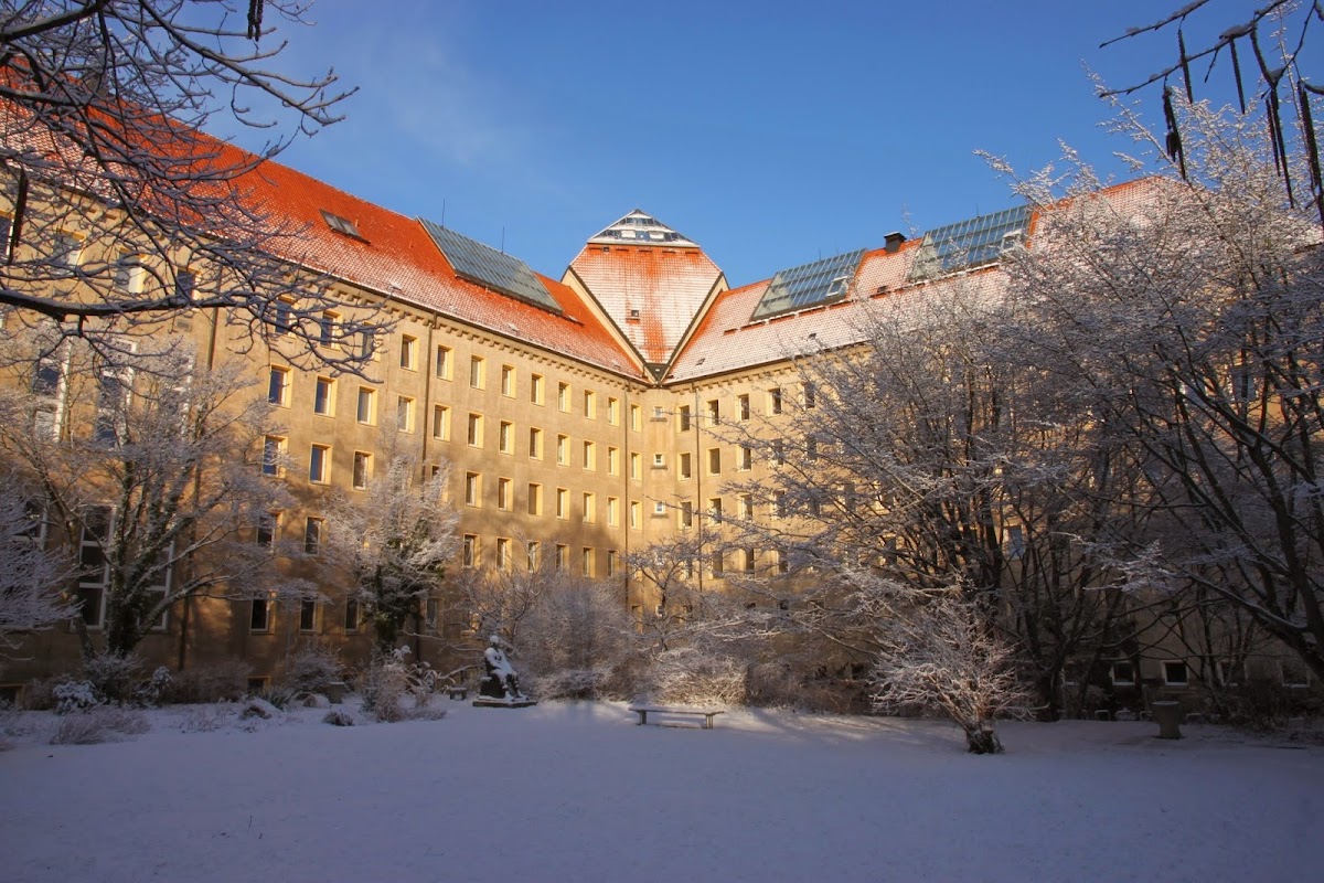 Technische Universität Dresden photo 3