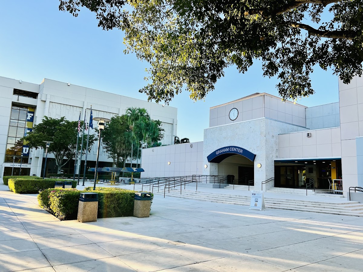 Florida International University photo 4