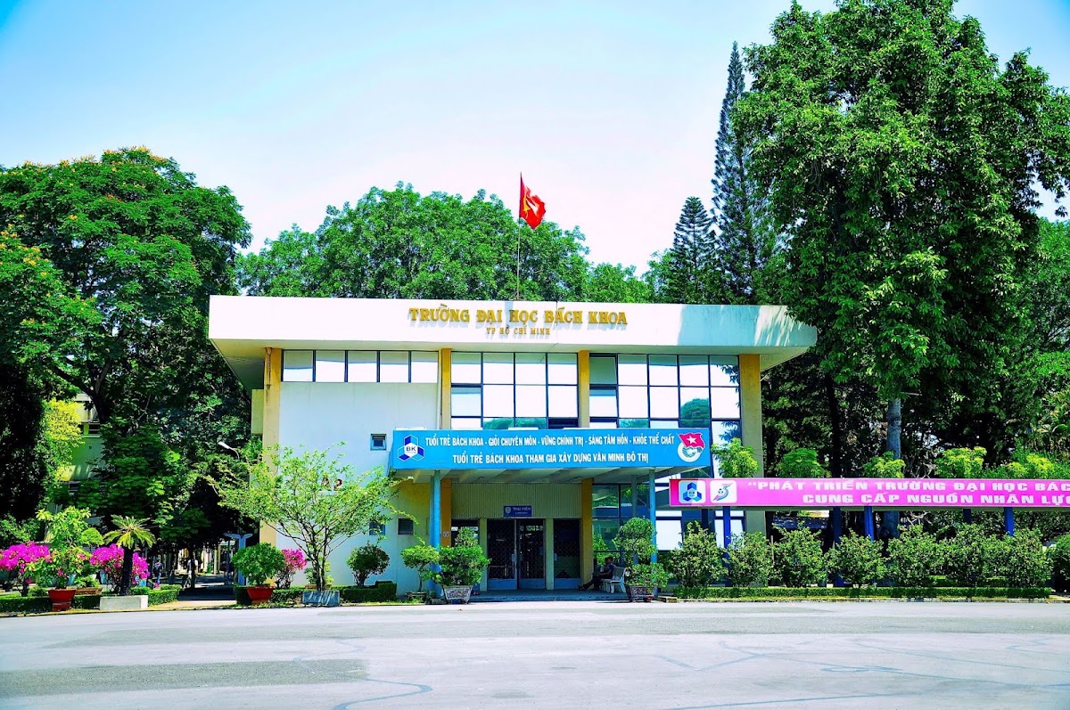 Ho Chi Minh City University of Technology (HCMUT) photo 2