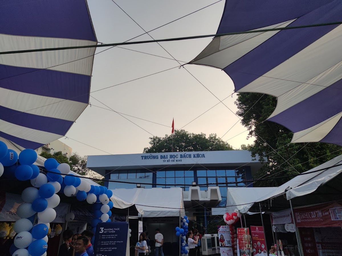 Ho Chi Minh City University of Technology (HCMUT) photo 9