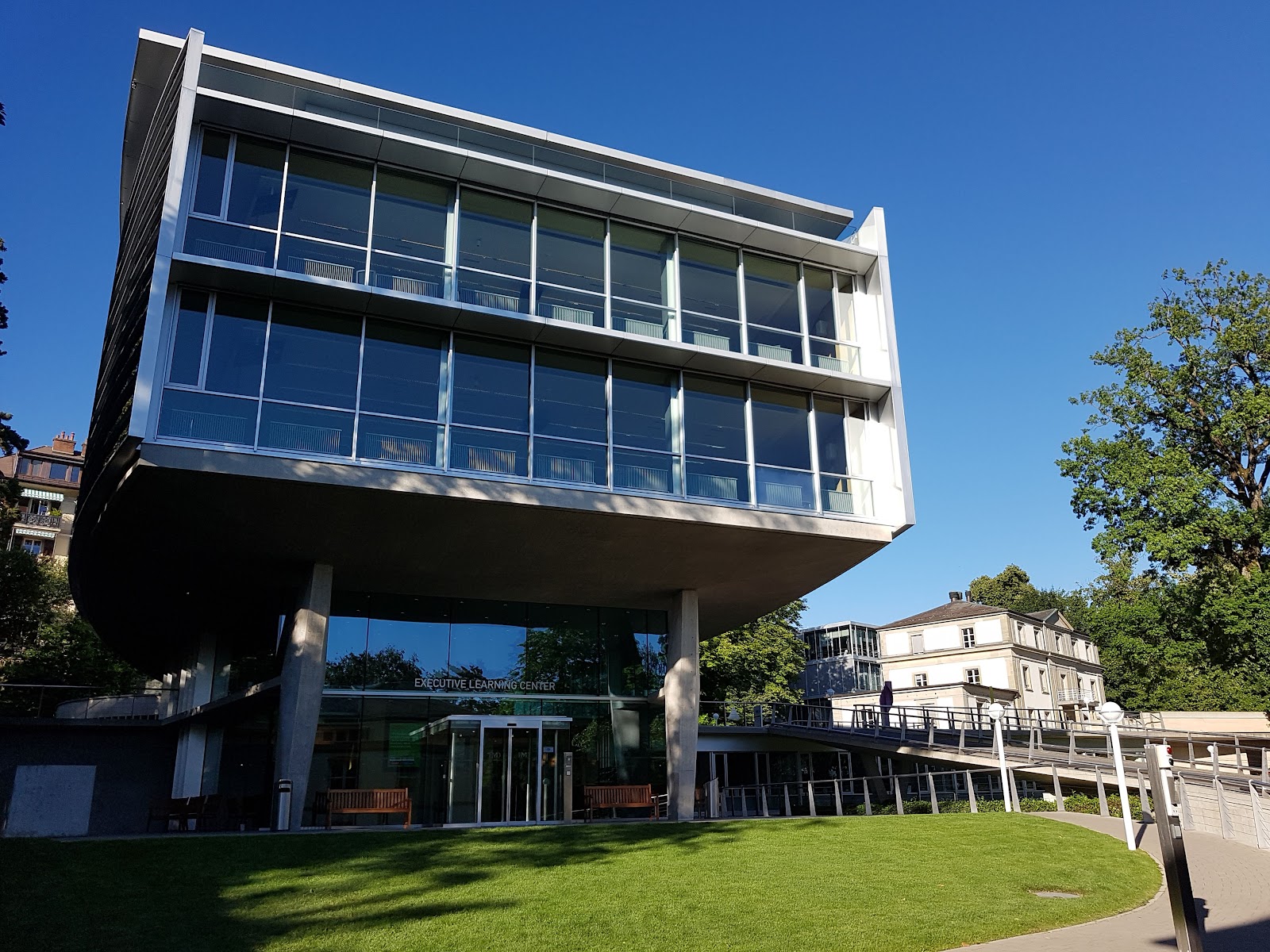 International Institute for Management Development (IMD)