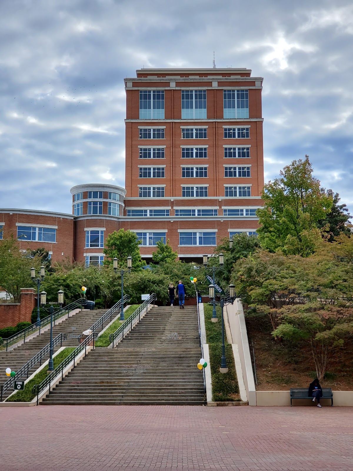 College of 3424 photo 8