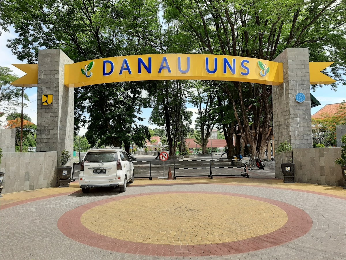 Sebelas Maret University photo 7