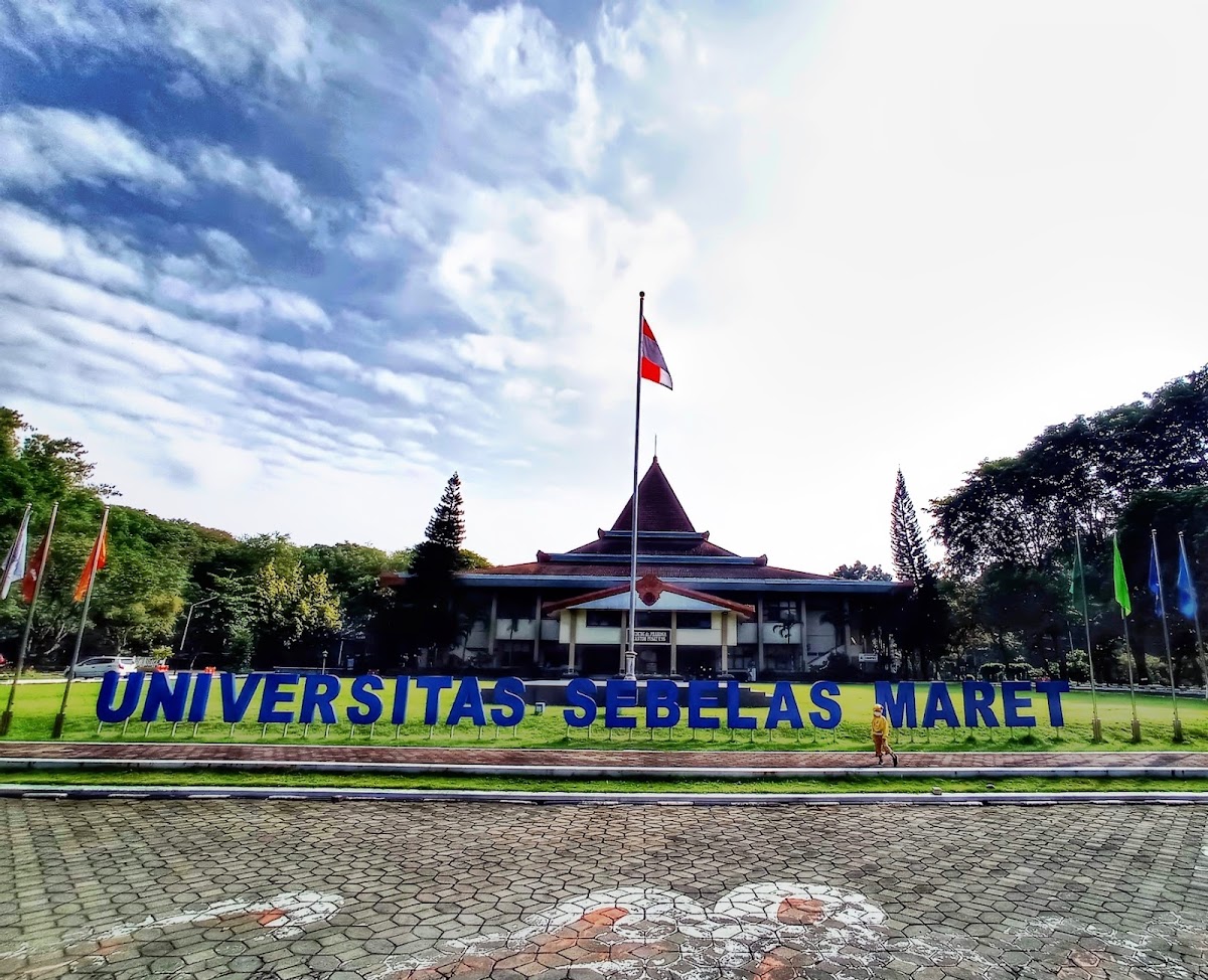 Sebelas Maret University photo 9