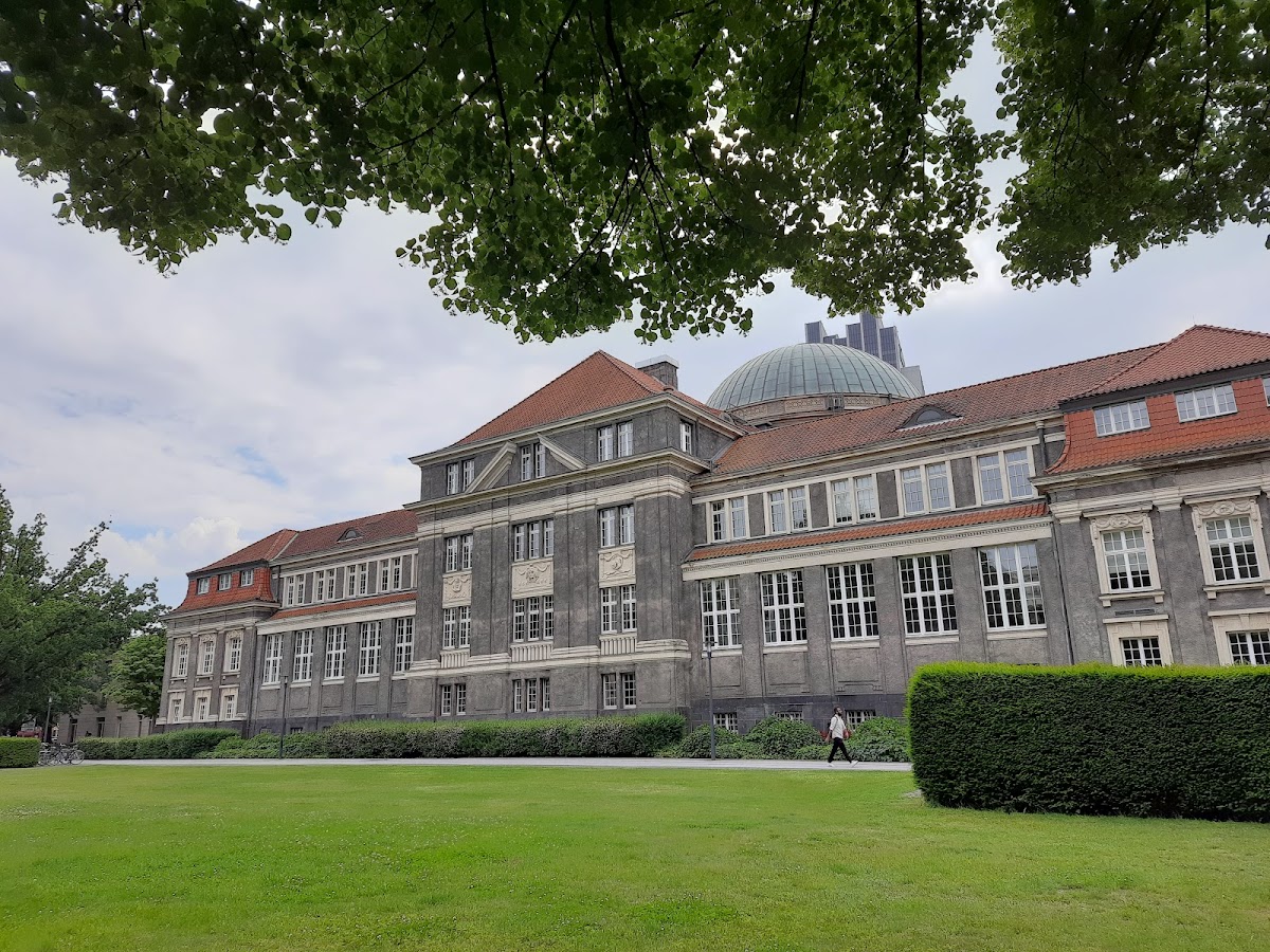 Universität Hamburg photo 4