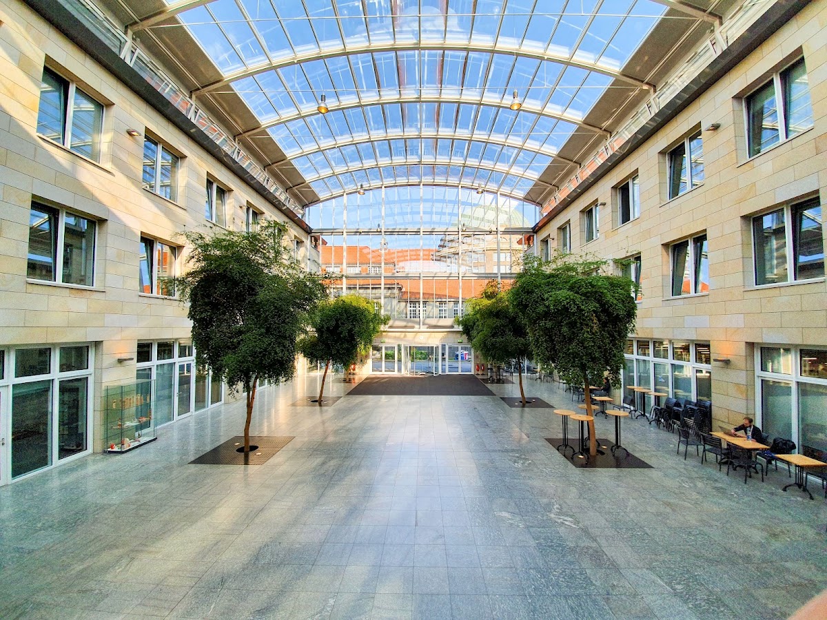 Universität Hamburg photo 6