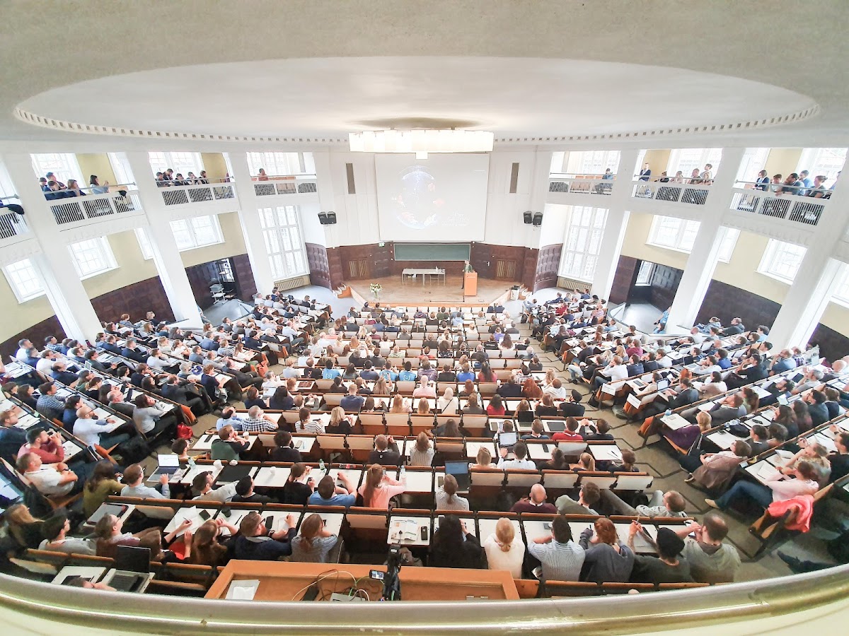 Universität Hamburg photo 8
