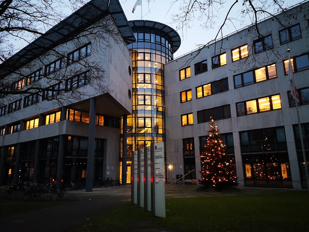 Universität Hamburg photo 9