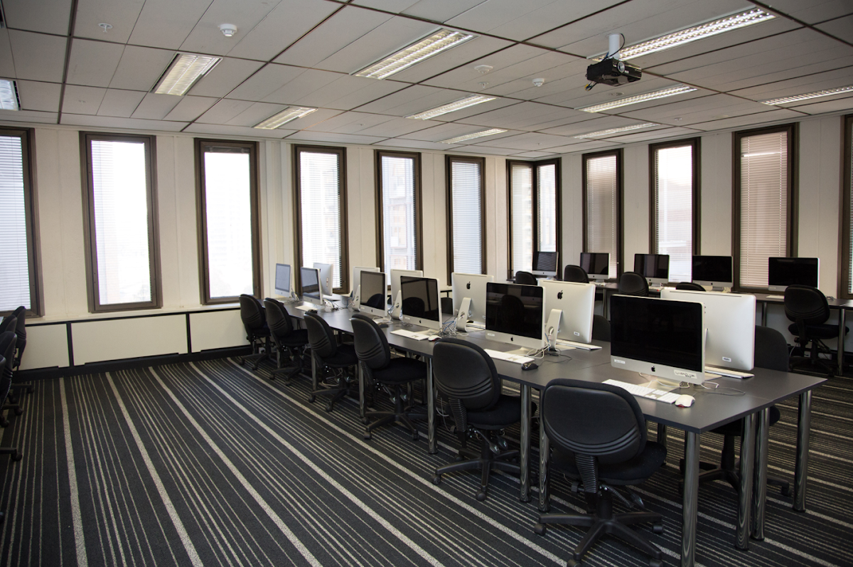 SAE Institute photo 3