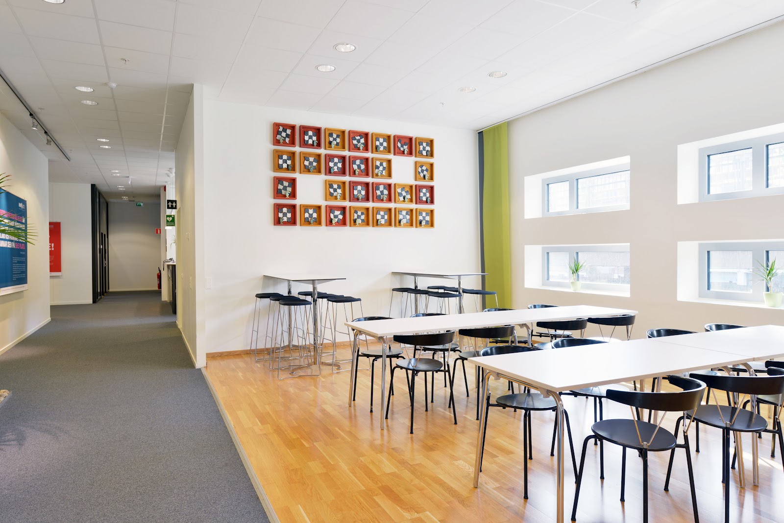 IHM Business School