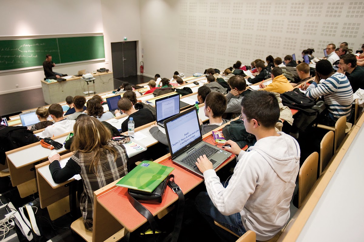 Université Paris-Est Créteil Val de Marne photo 5