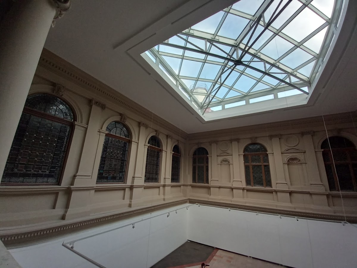 Hungarian University of Fine Arts photo 4