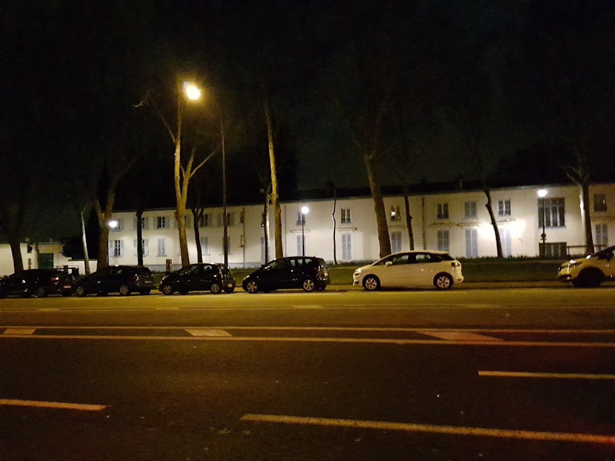 Université de Versailles Saint-Quentin-en-Yvelines photo 5