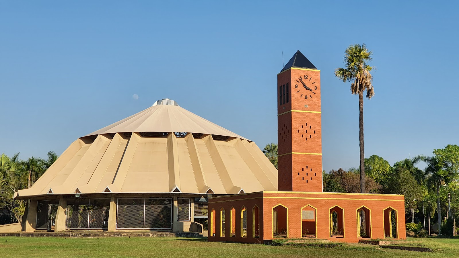 Maejo University