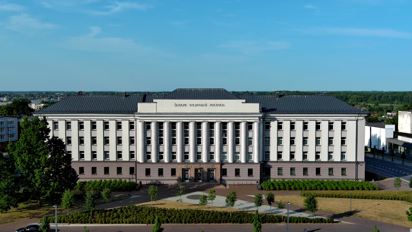 Šiauliai State College campus