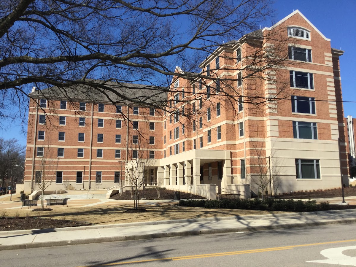 Memphis University photo 3