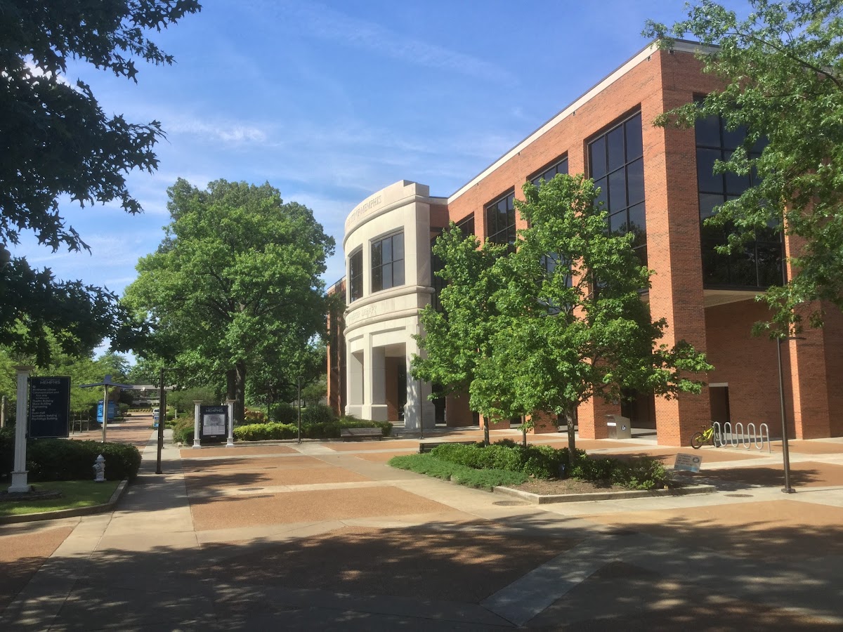 Memphis University photo 5