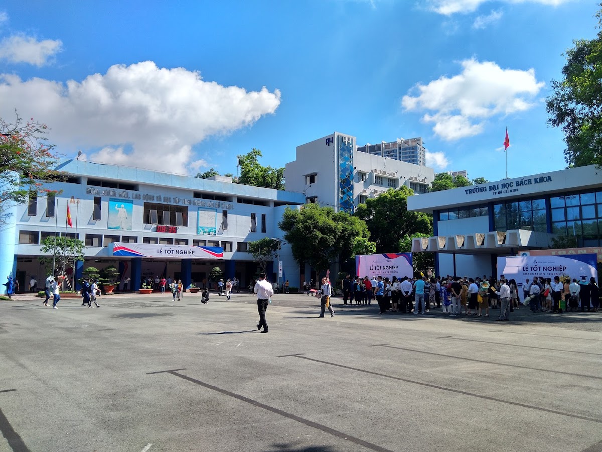Ho Chi Minh City University of Technology photo 7