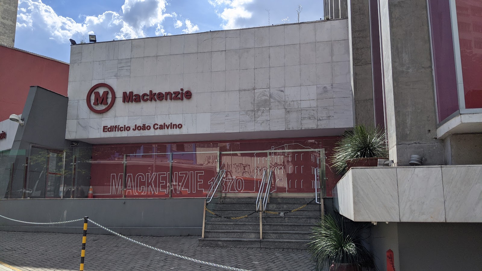 Mackenzie Presbyterian University campus