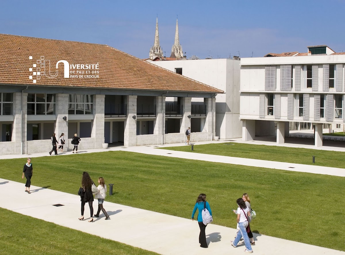 Université de Pau et des Pays de l'Adour photo 1