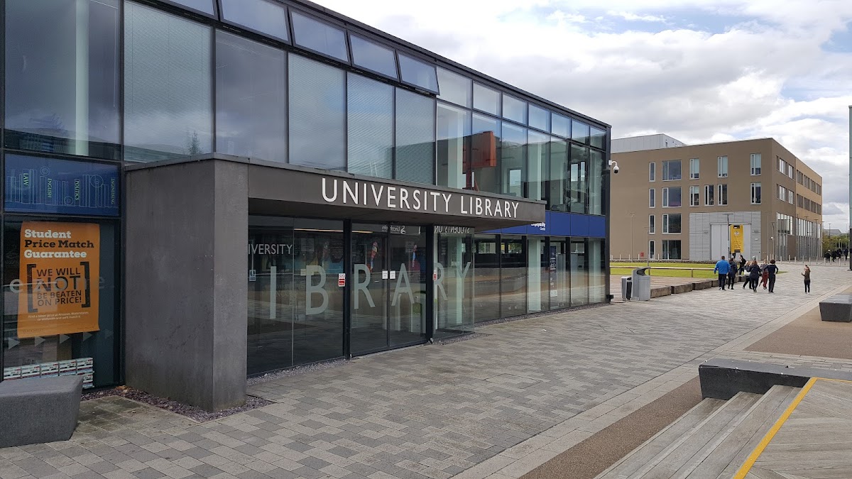 University of Lincolnshire and Humberside photo 2