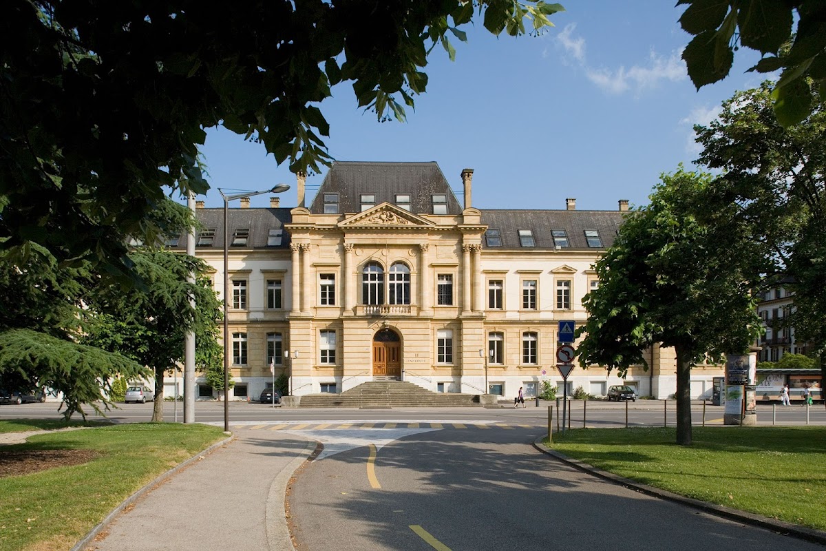 Neuchâtel University photo 1