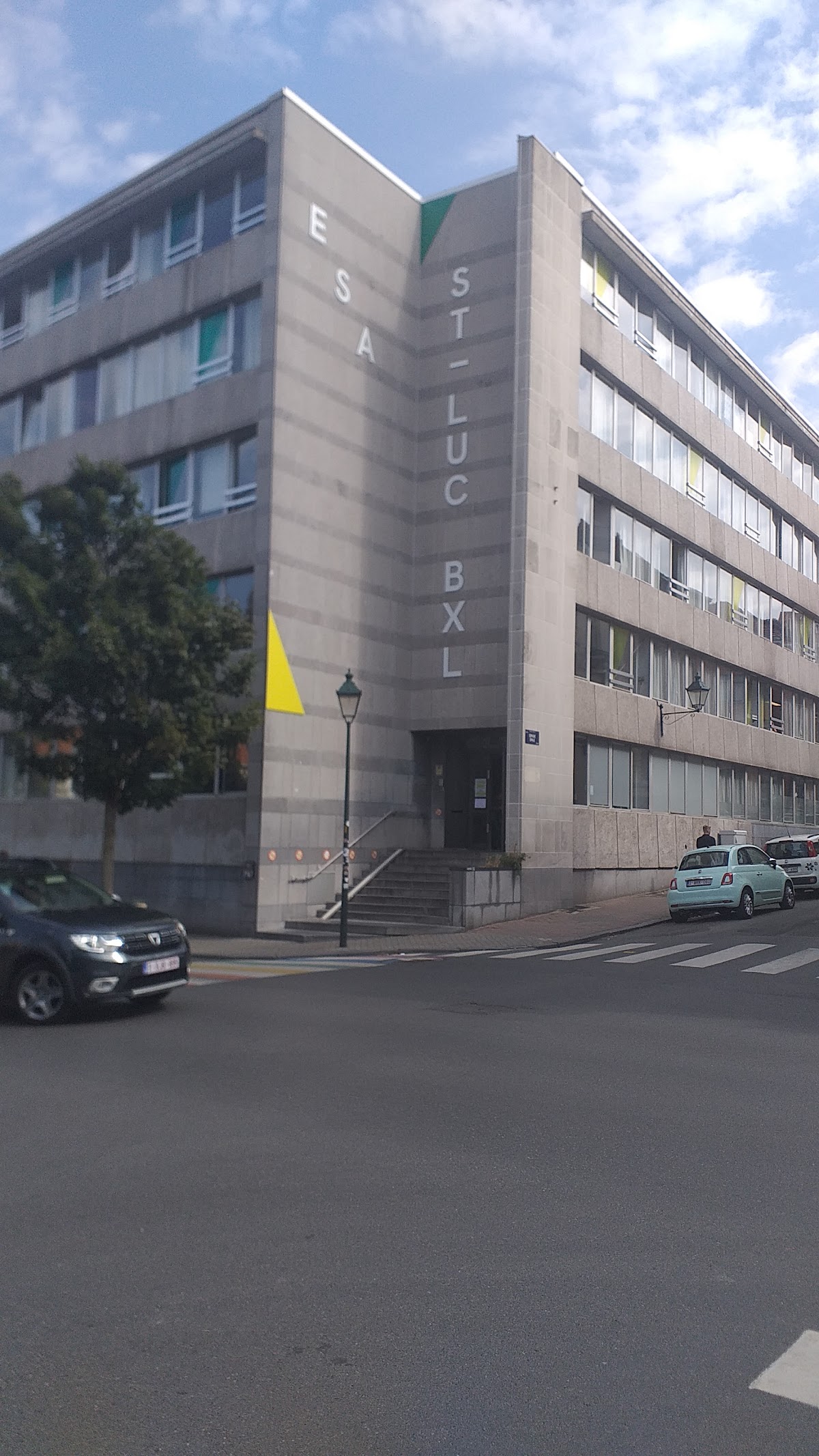 ESA Saint-Luc Brussels photo 7