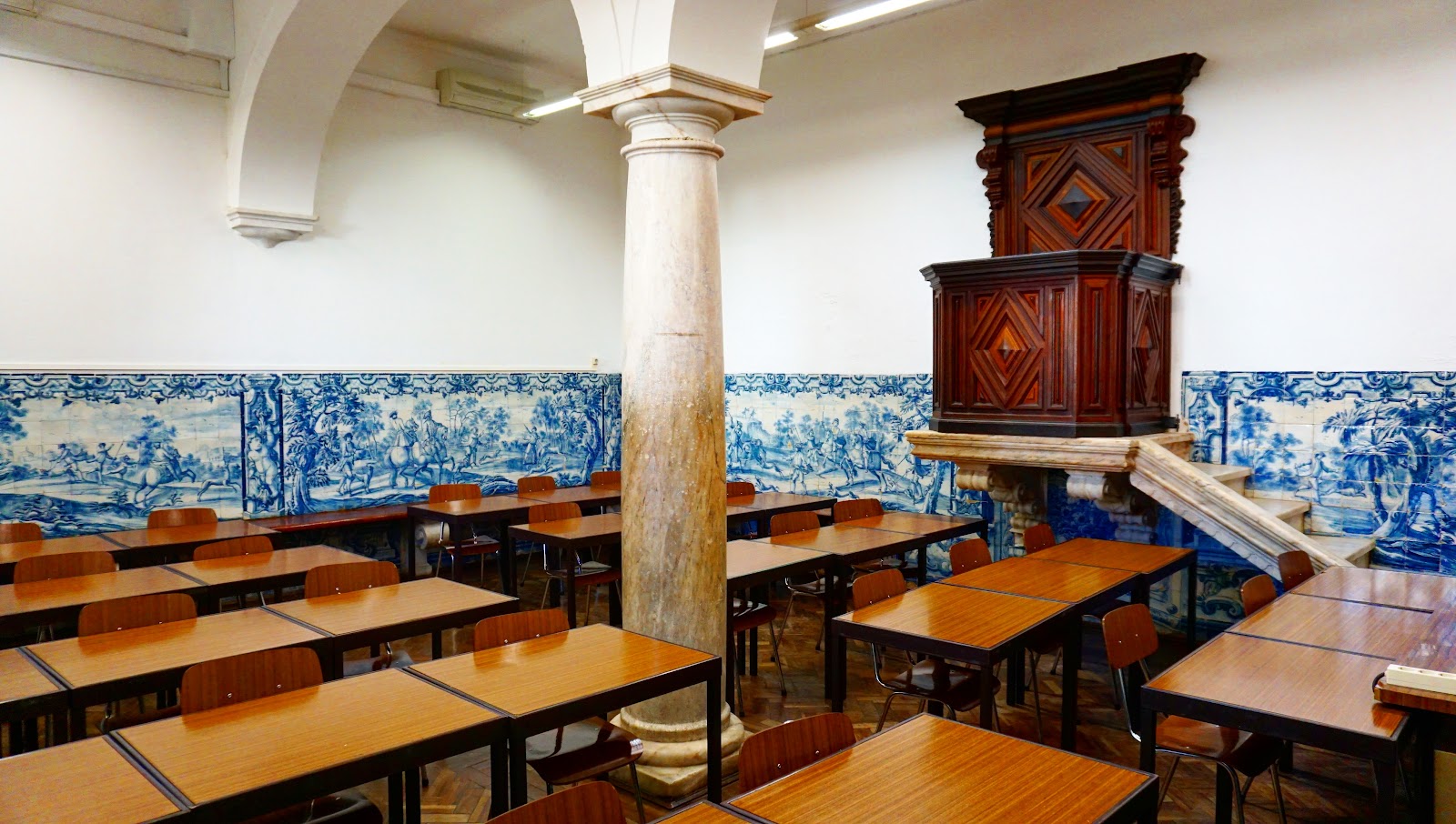 Évora
