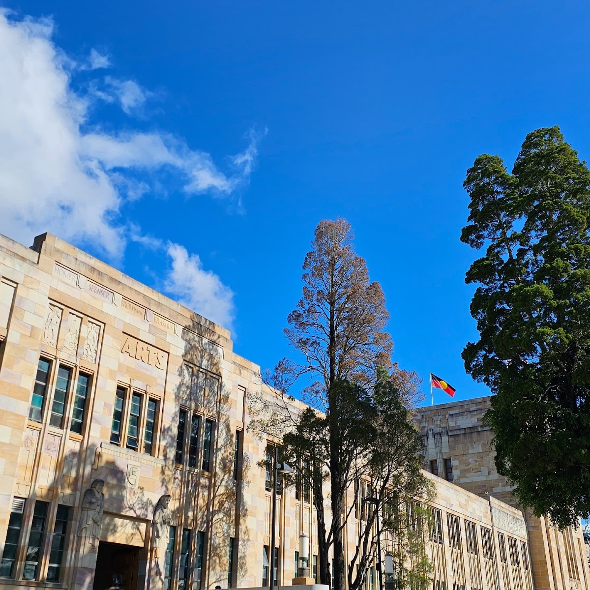The University of Queensland photo 9
