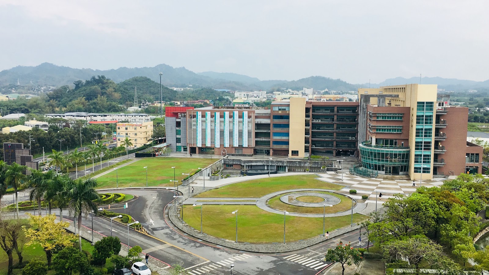 Shu-Te University campus