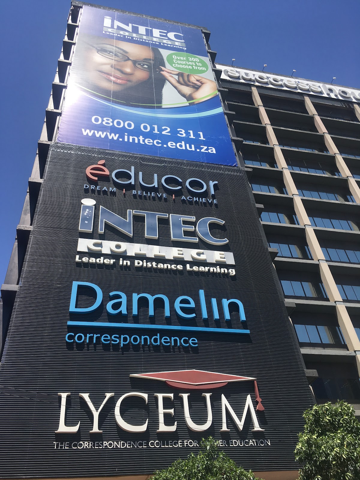 Lyceum College photo 1
