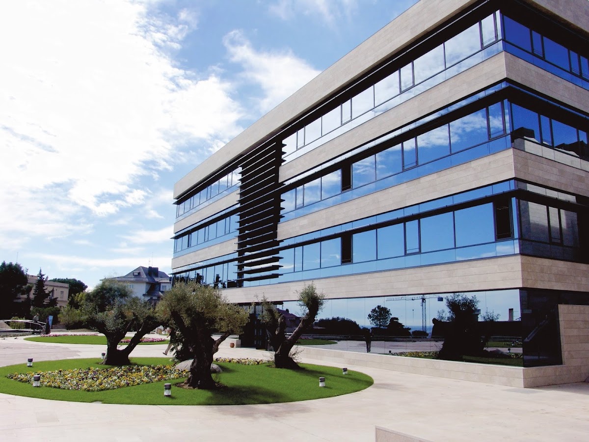 IESE Business School photo 5