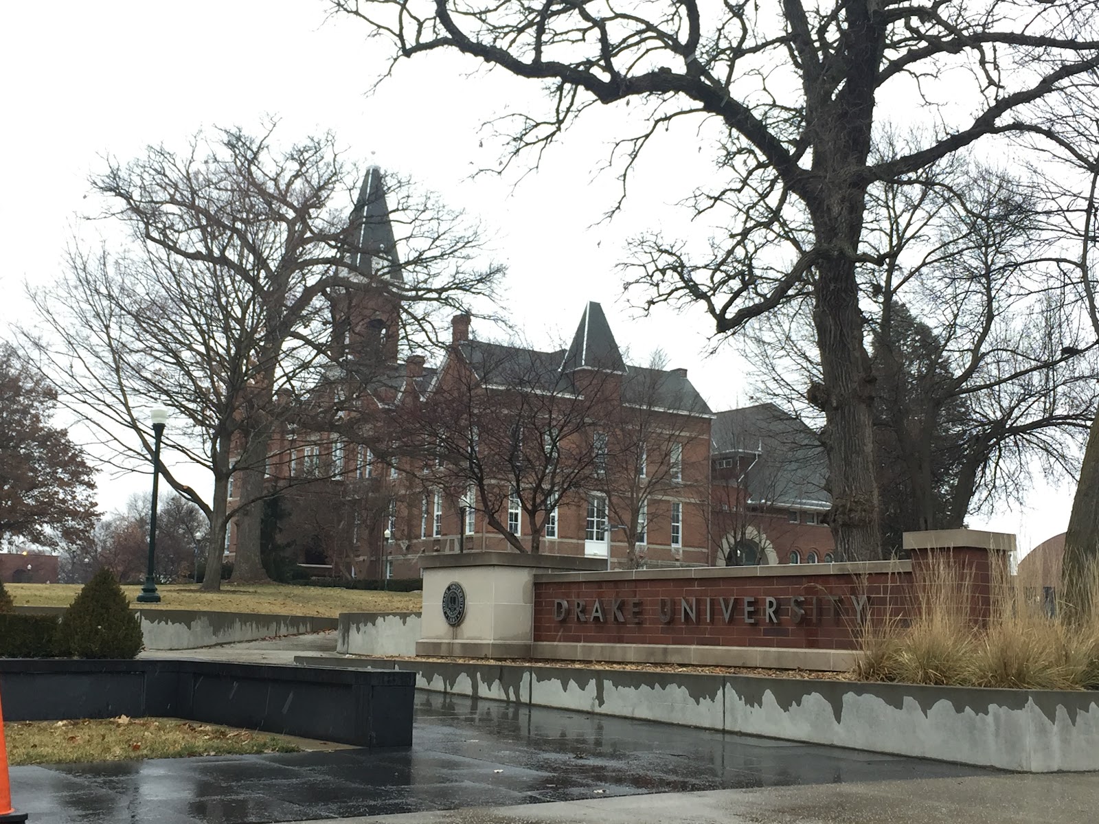 Des Moines
