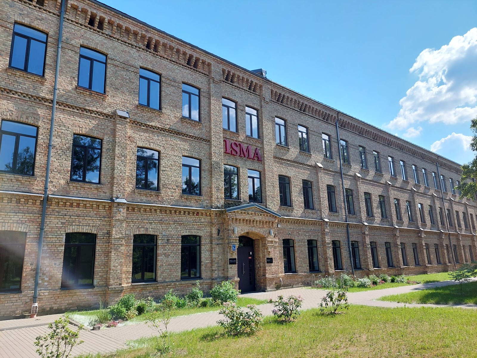 Information Systems Management Institute campus